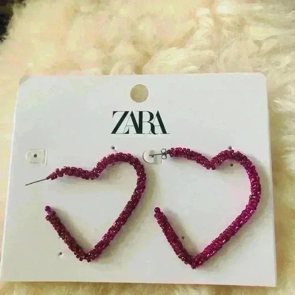 Zara heart pink rhinestone earrings - Picture 3 of 3